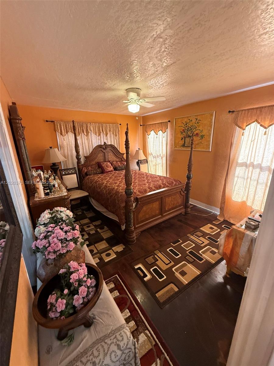 COLLEGE TRACT FIRST ADD - Residential