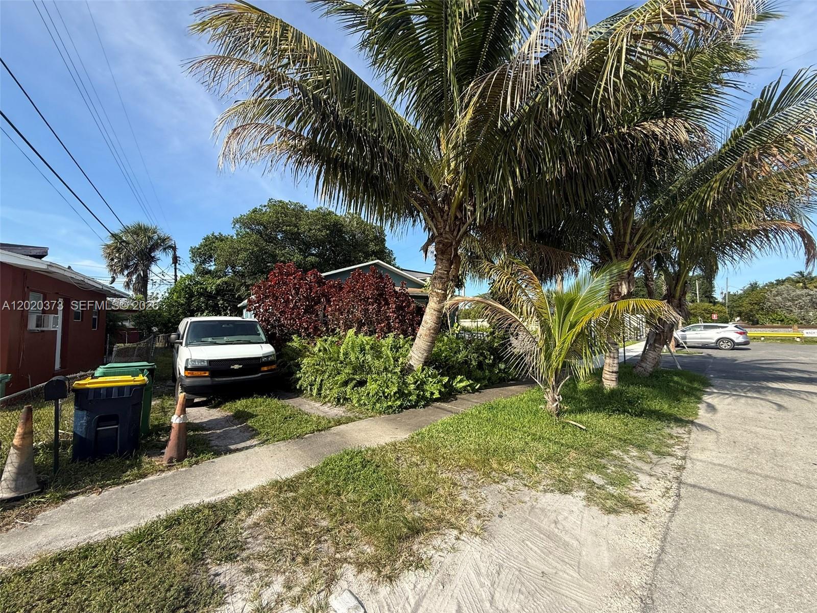 COLLEGE TRACT FIRST ADD - Residential