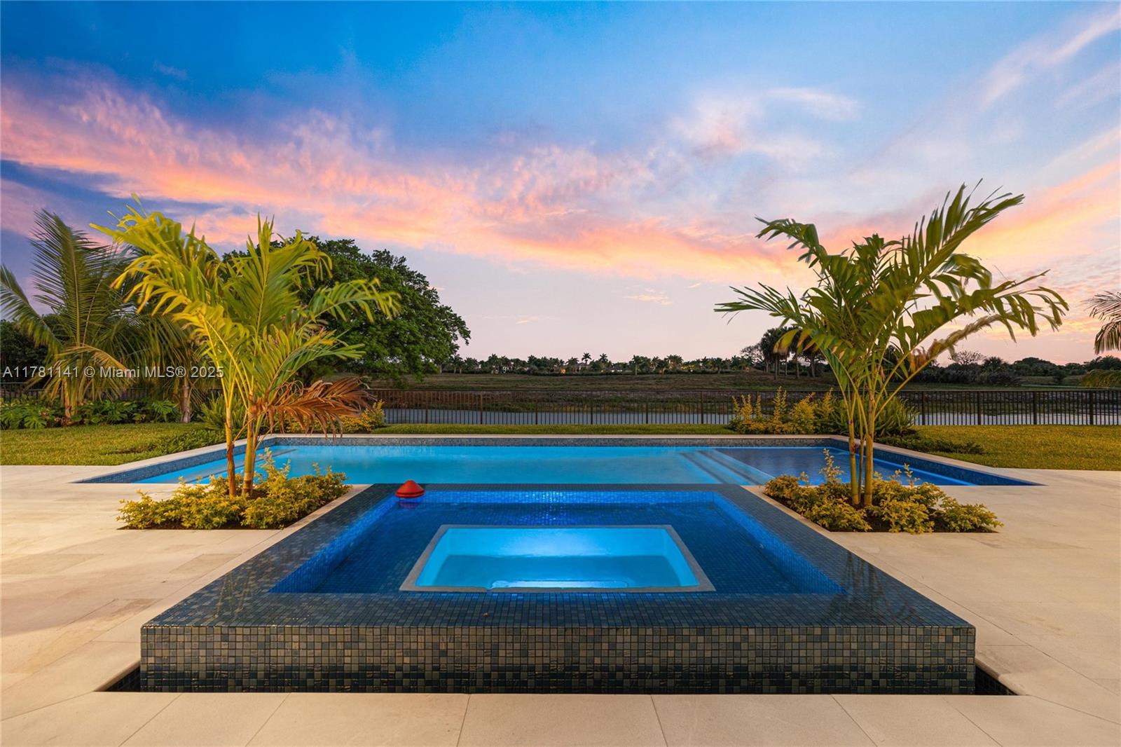 HERON BAY EAST - Residential