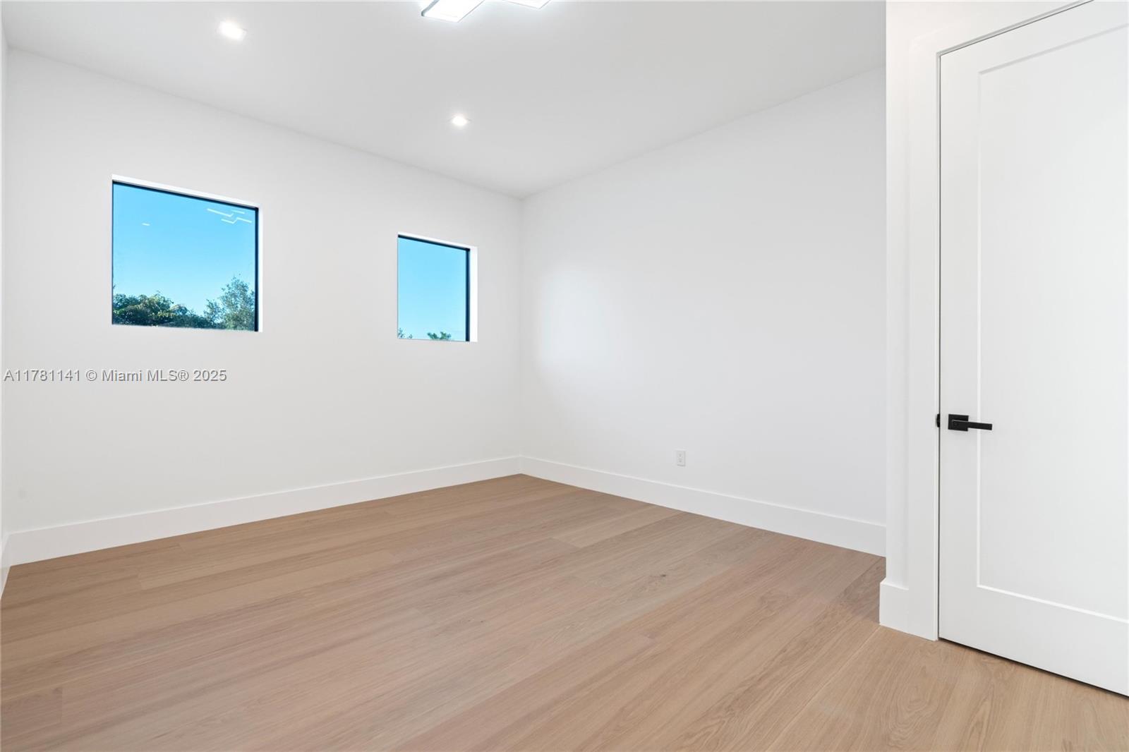 HERON BAY EAST - Residential