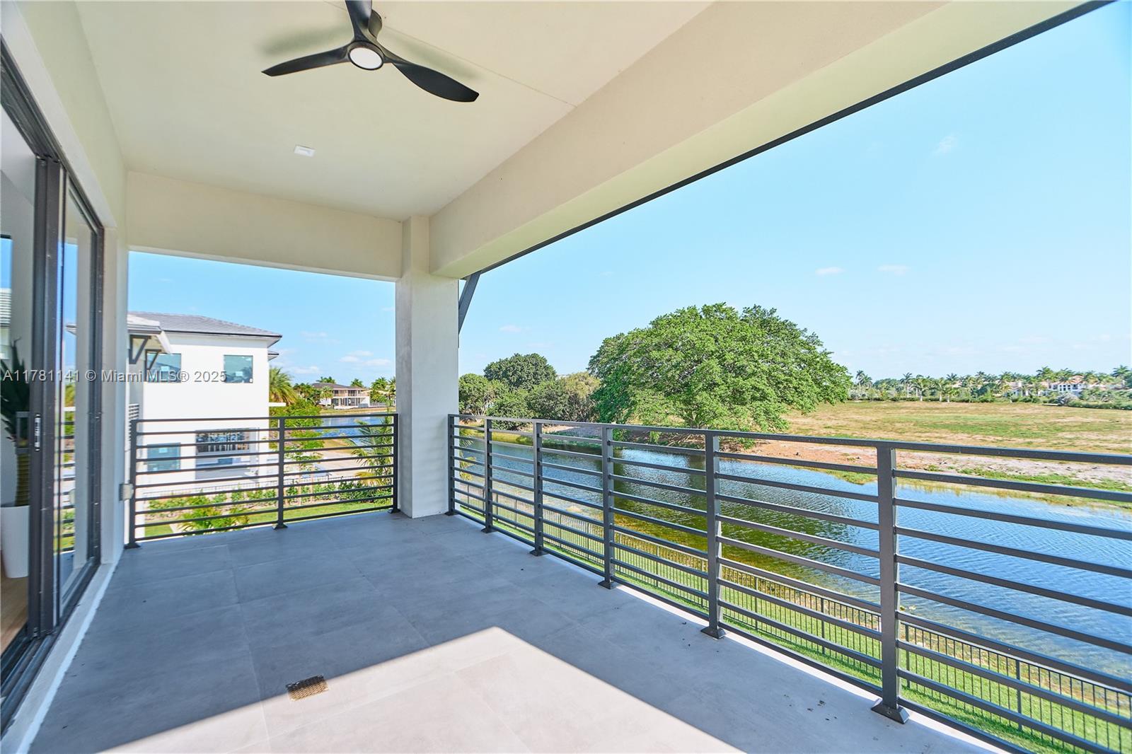 HERON BAY EAST - Residential