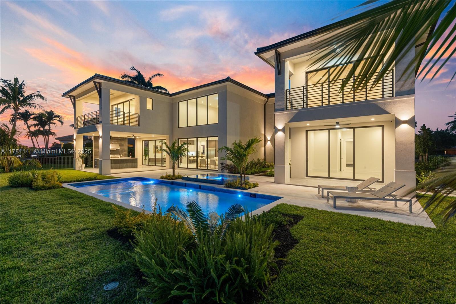 HERON BAY EAST - Residential