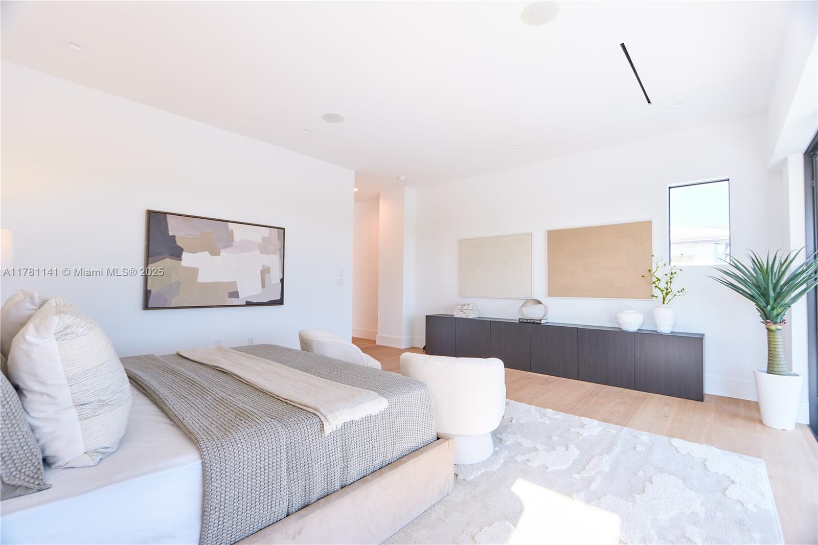 HERON BAY EAST - Residential