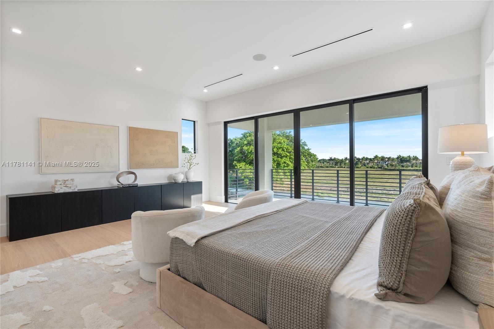 HERON BAY EAST - Residential