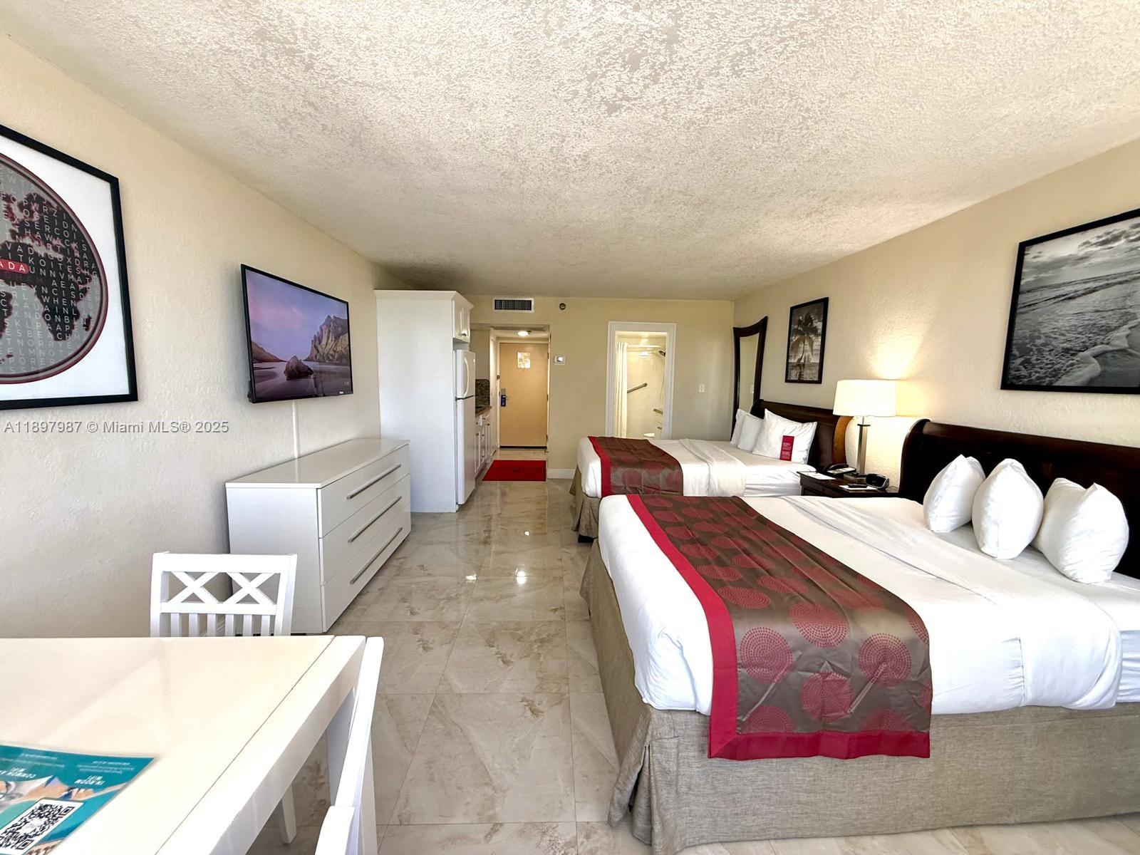 THE AVENTURA BEACH CLUB C - Residential