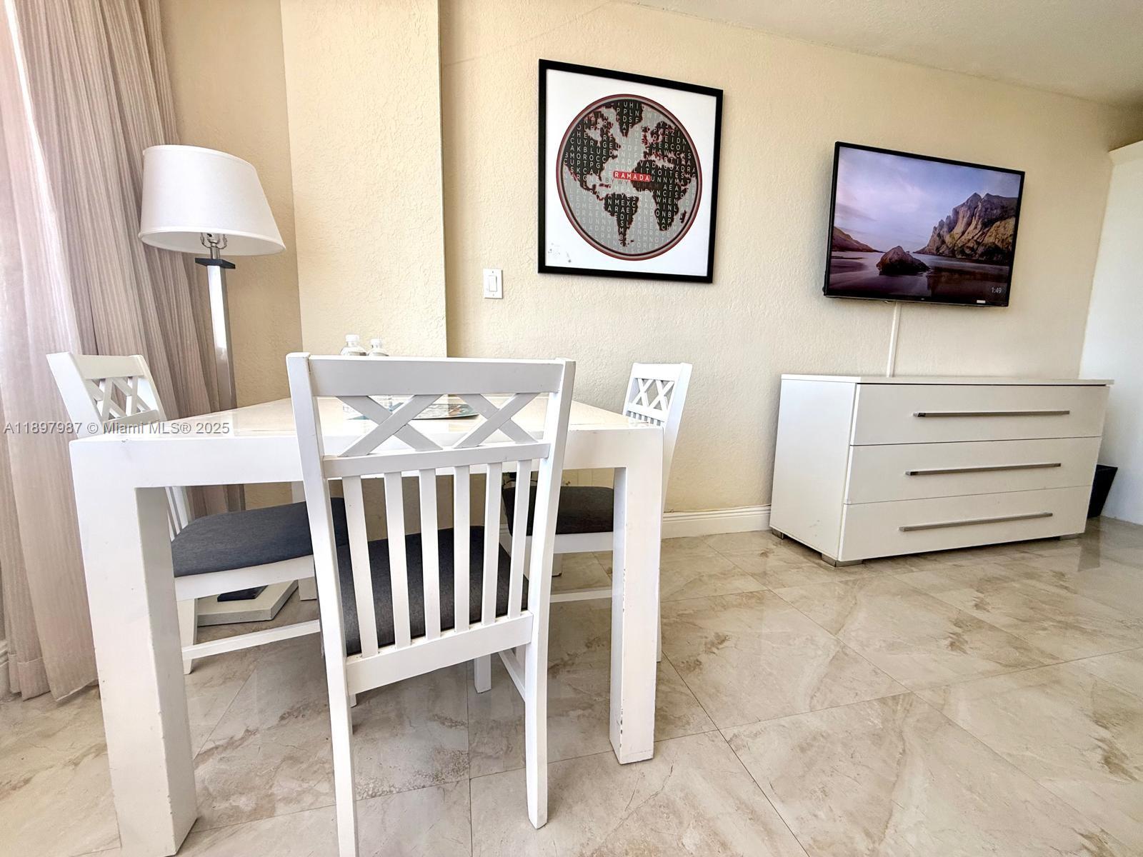 THE AVENTURA BEACH CLUB C - Residential