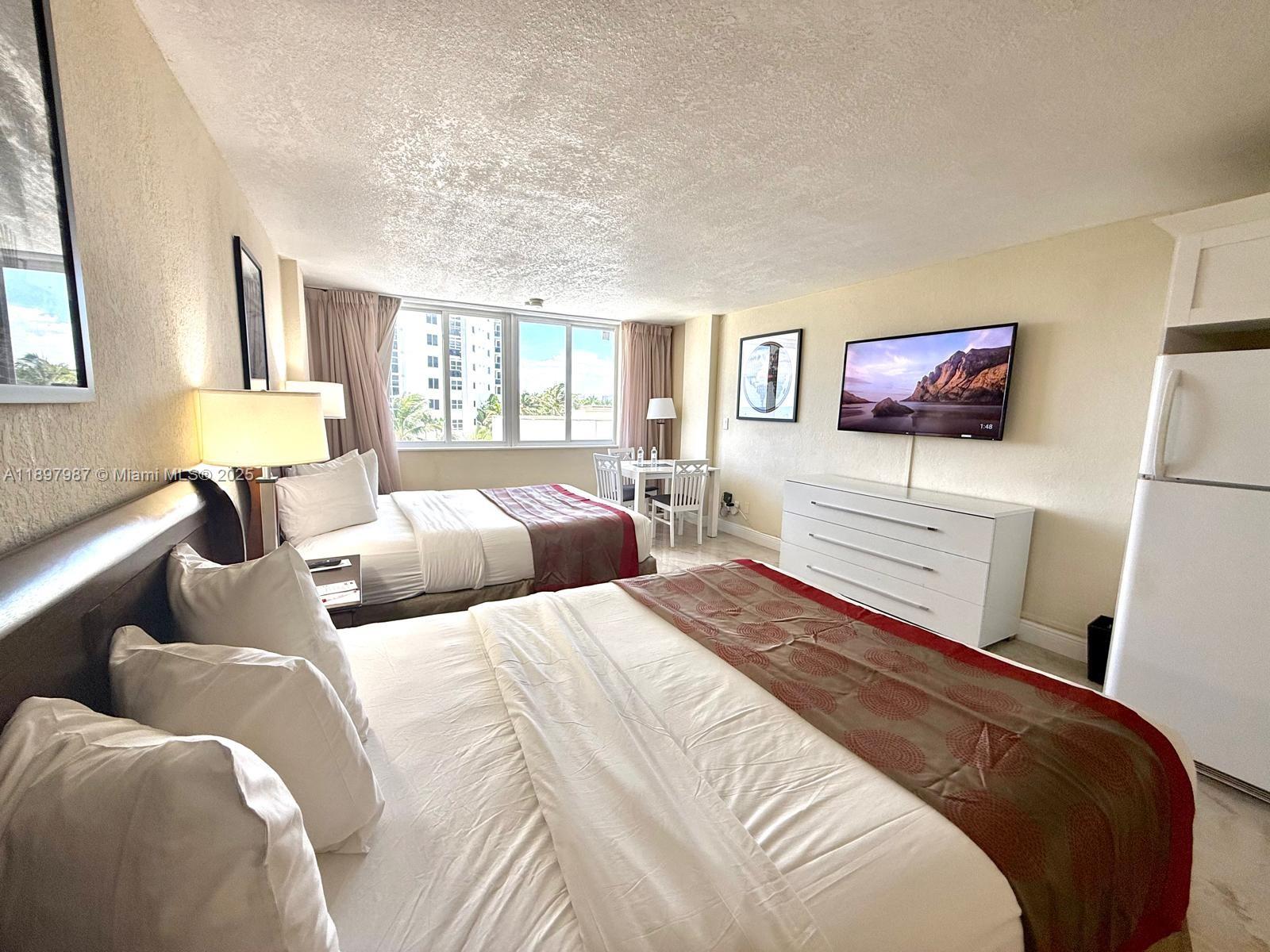 THE AVENTURA BEACH CLUB C - Residential