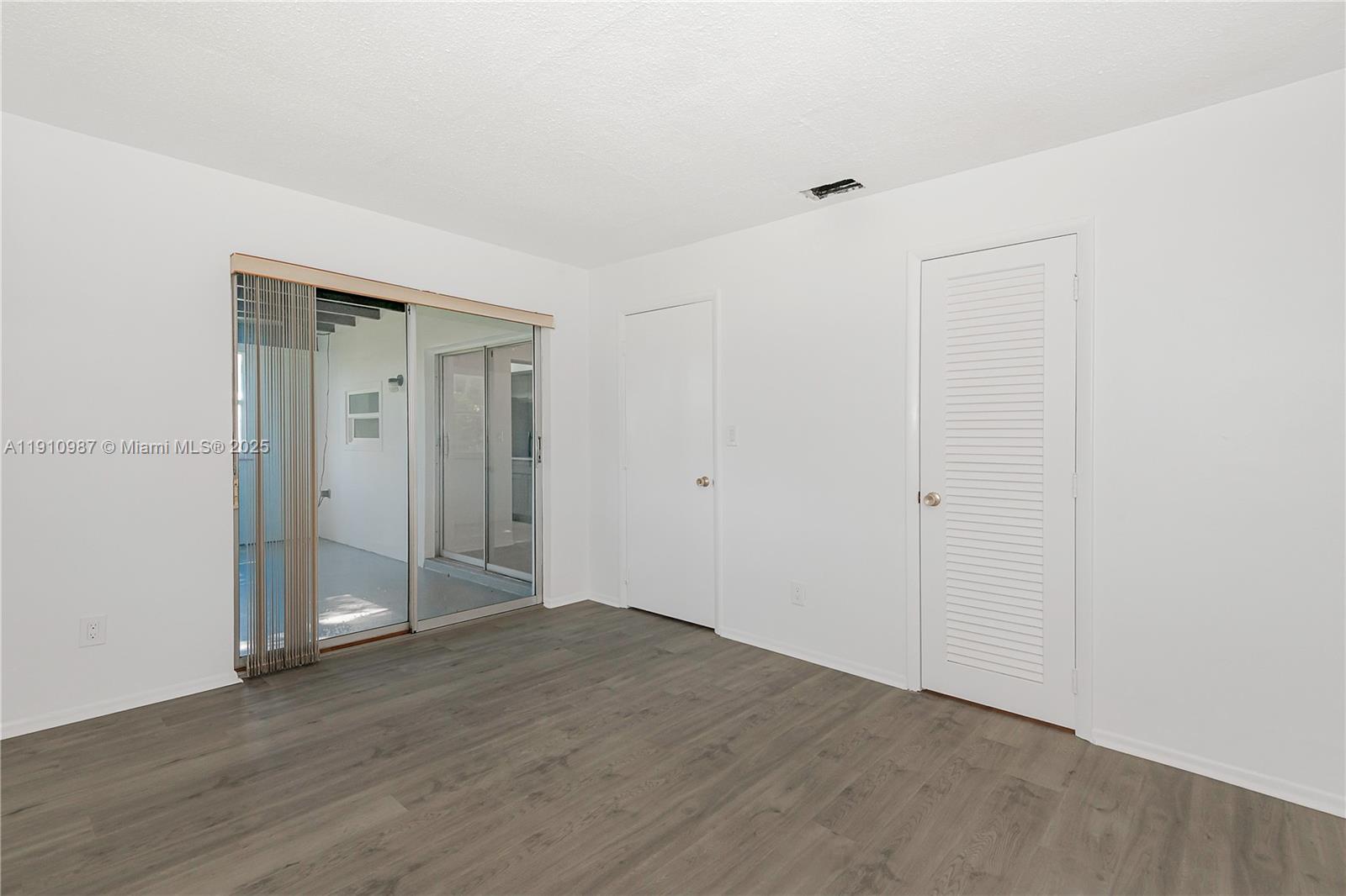 LEISUREVILLE SECOND SEC - Residential