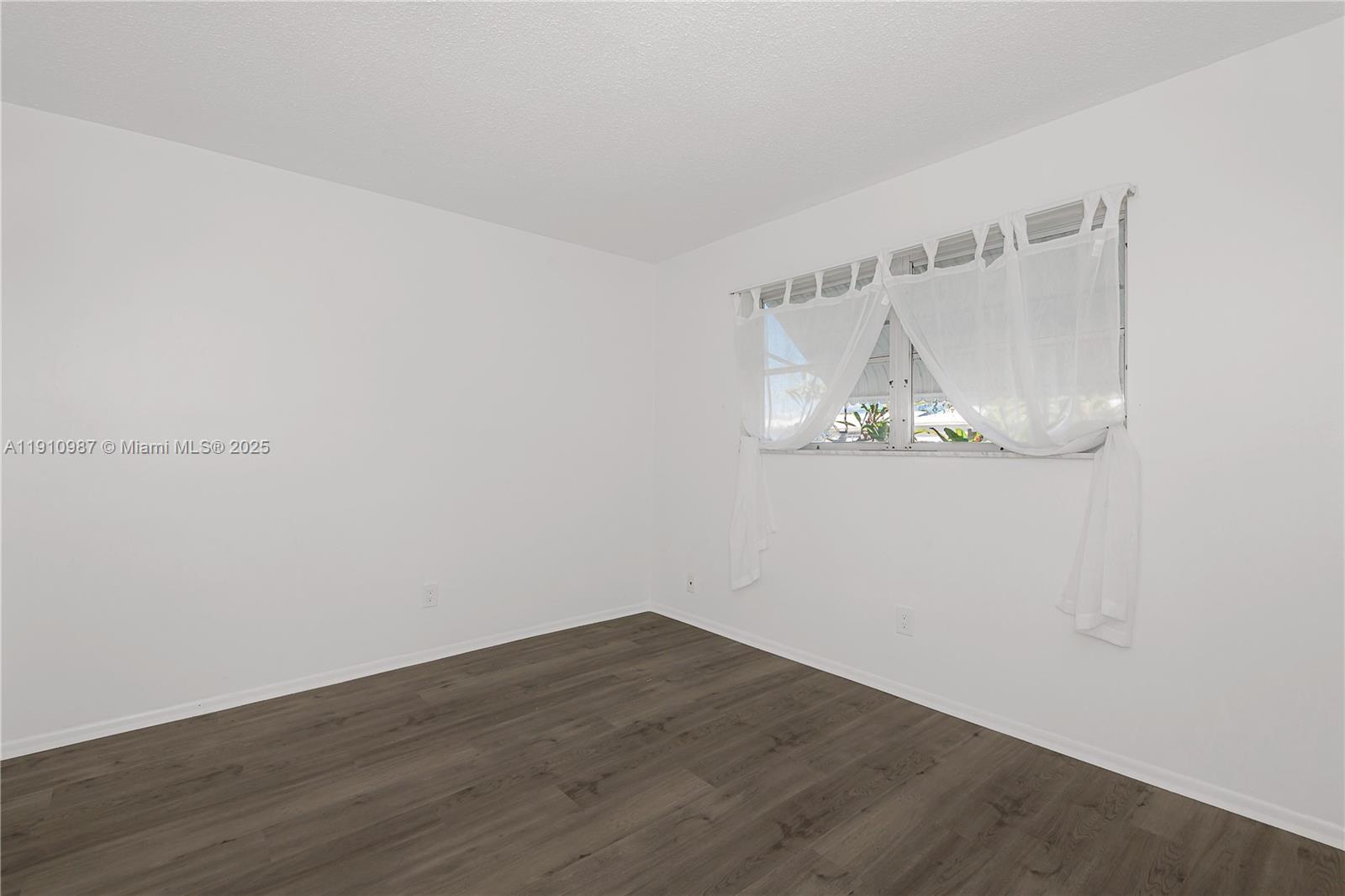 LEISUREVILLE SECOND SEC - Residential