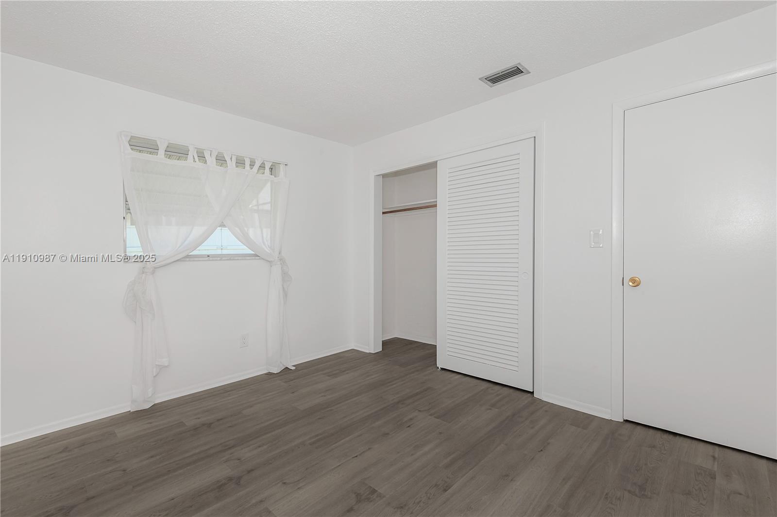 LEISUREVILLE SECOND SEC - Residential