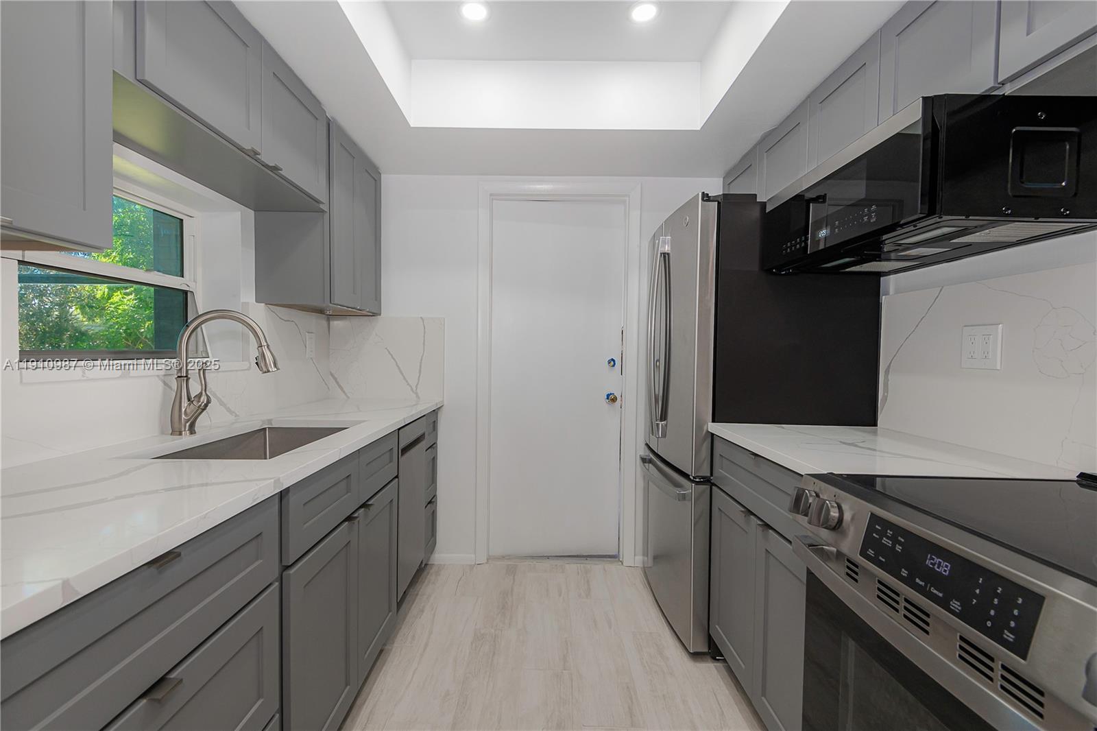 LEISUREVILLE SECOND SEC - Residential