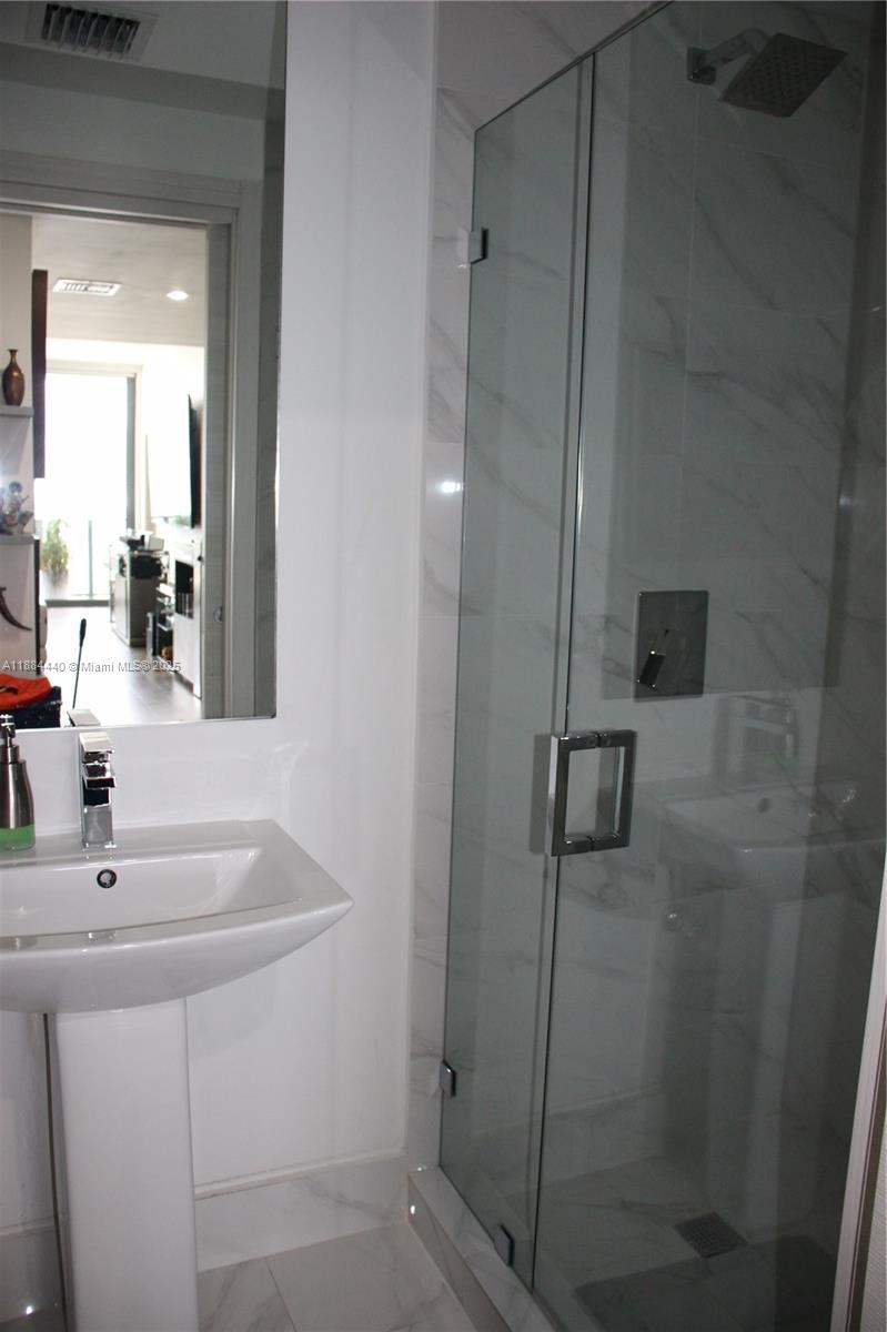 801 SMA RESIDENCES CONDO - Residential