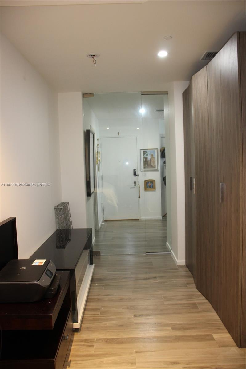 801 SMA RESIDENCES CONDO - Residential