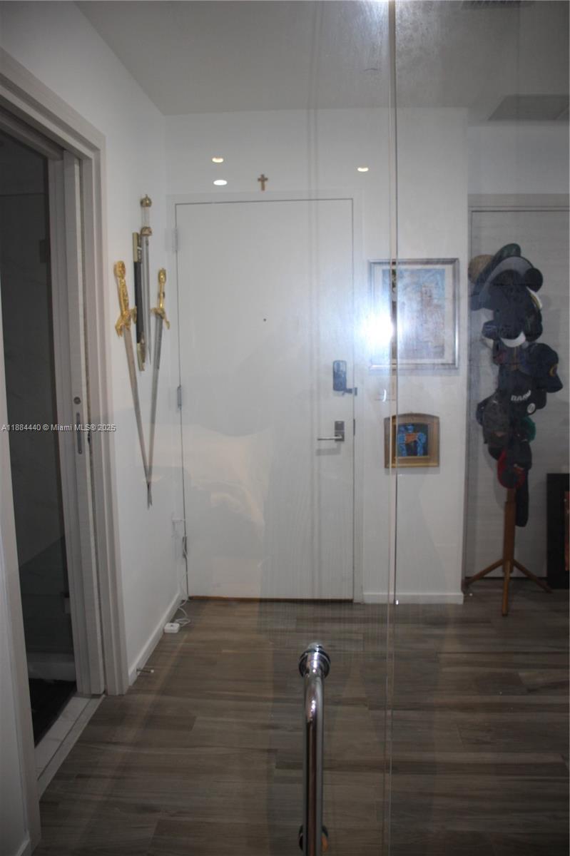 801 SMA RESIDENCES CONDO - Residential