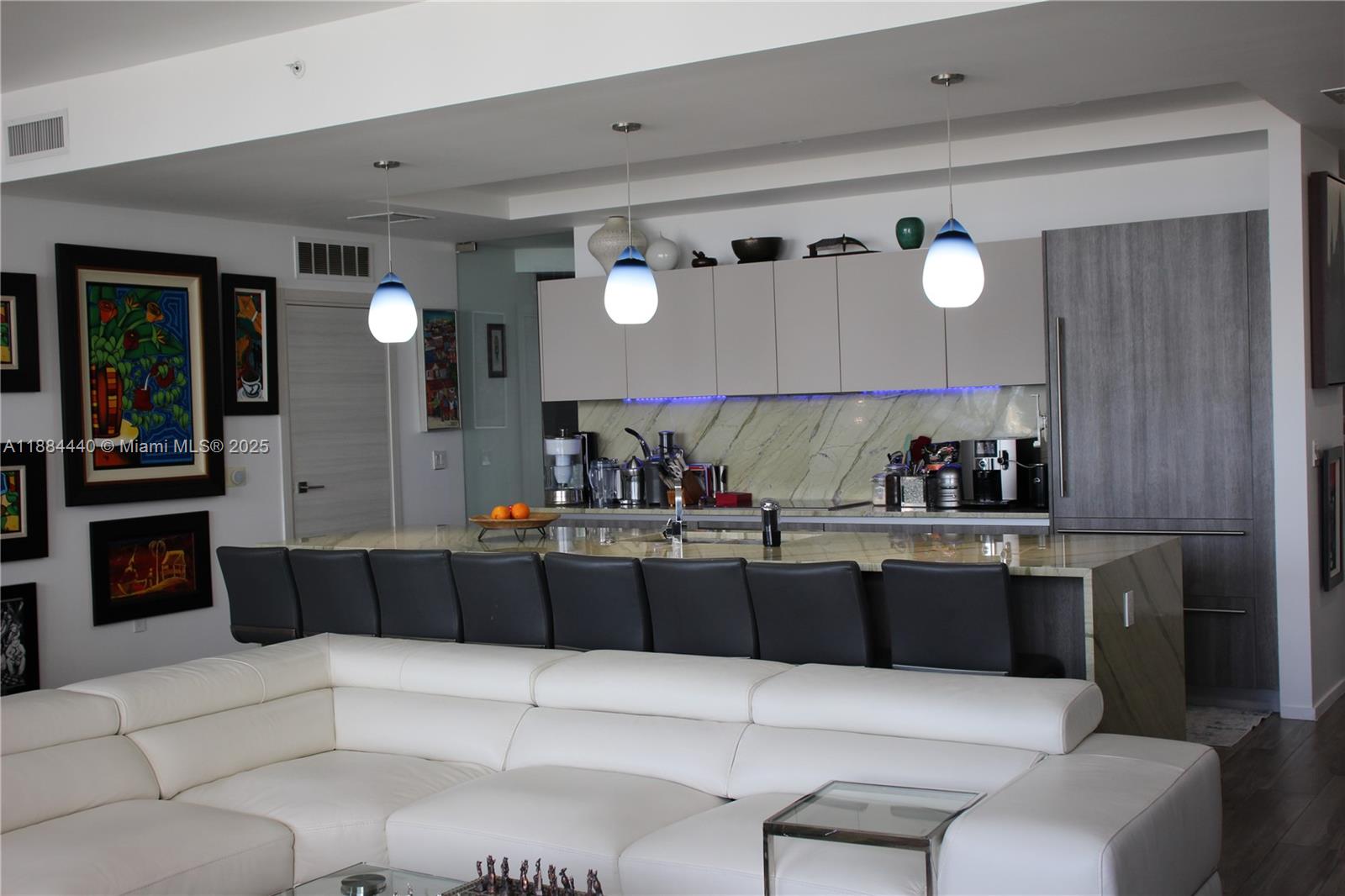 801 SMA RESIDENCES CONDO - Residential