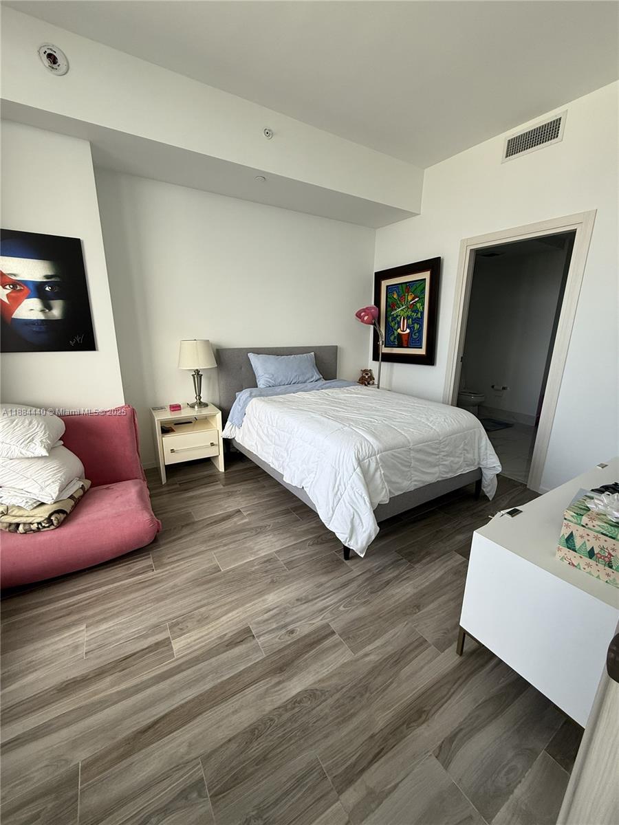 801 SMA RESIDENCES CONDO - Residential