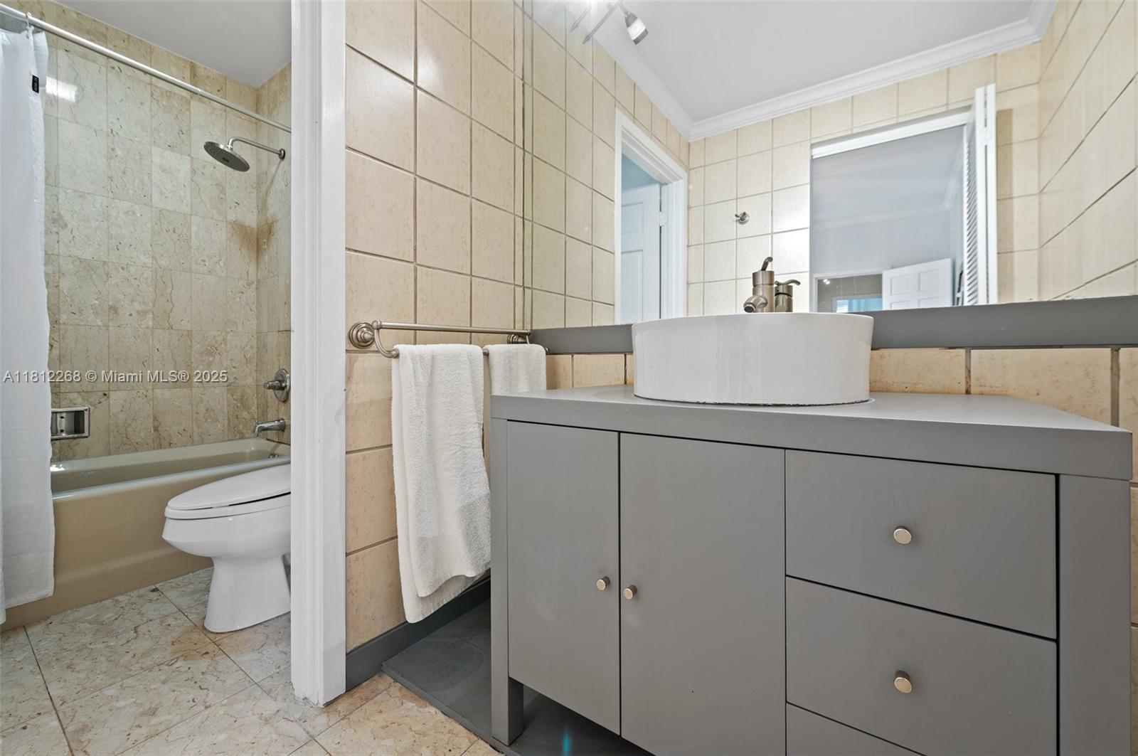 BAYSIDE VILLAGE EAST - Residential