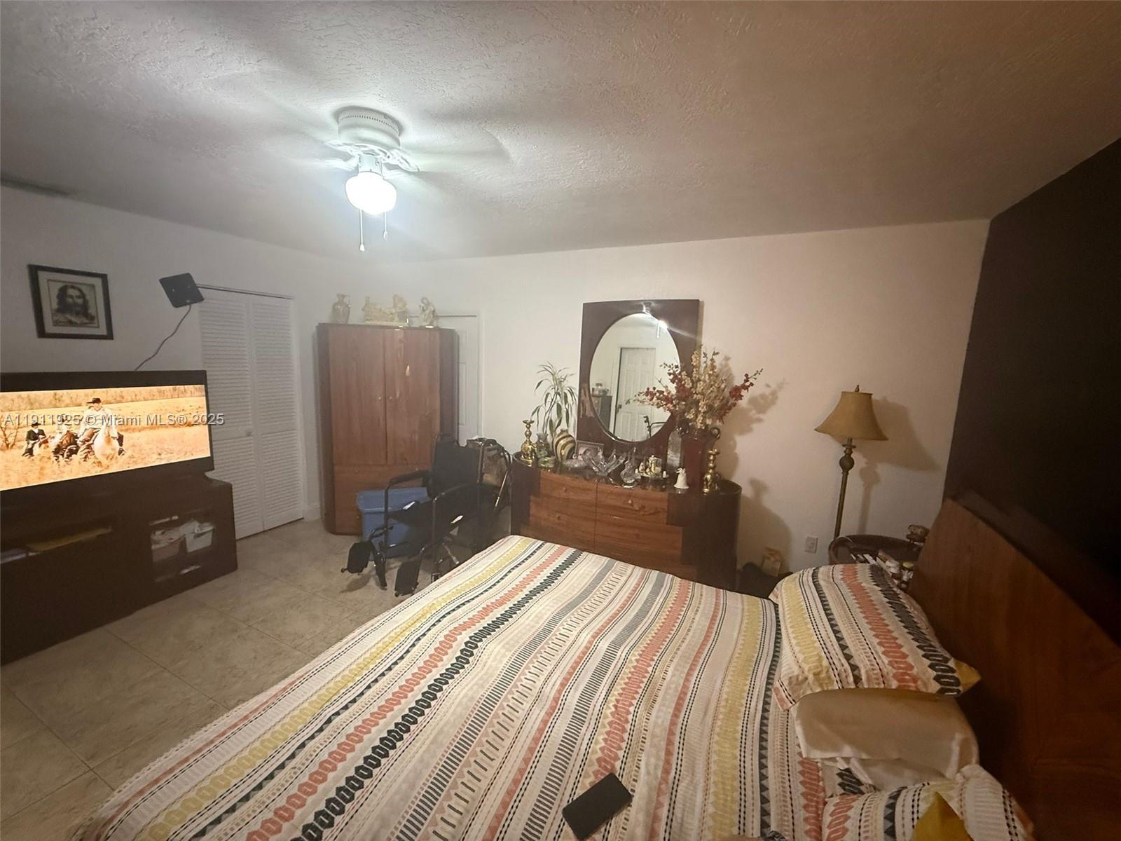 CALUSA CLUB ESTATES 4TH A - Residential