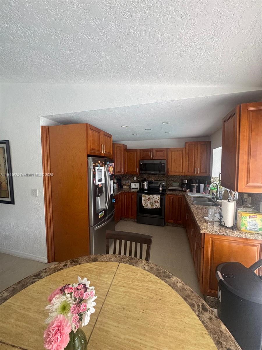 CALUSA CLUB ESTATES 4TH A - Residential