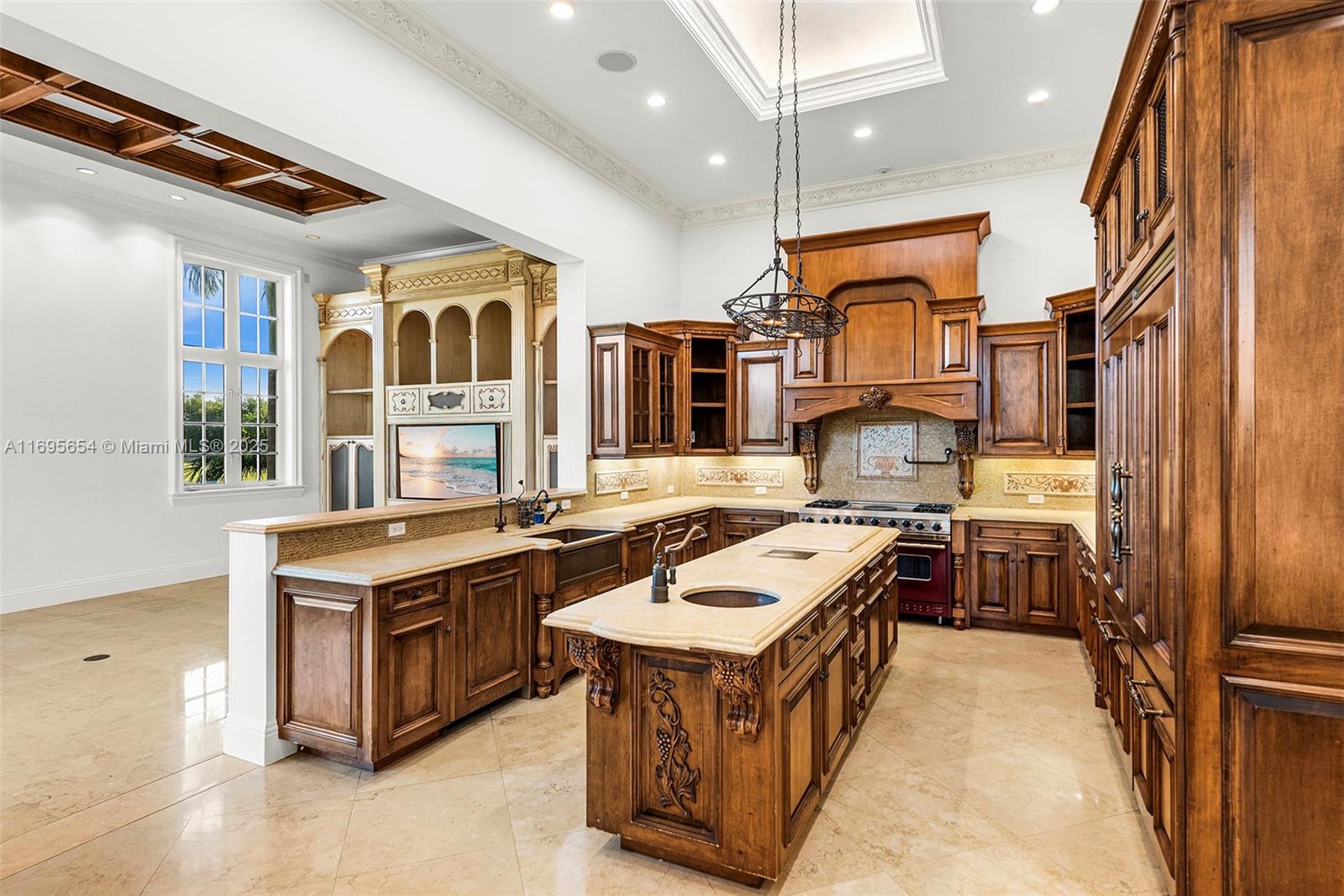 DEERING BAY ESTATES - Residential