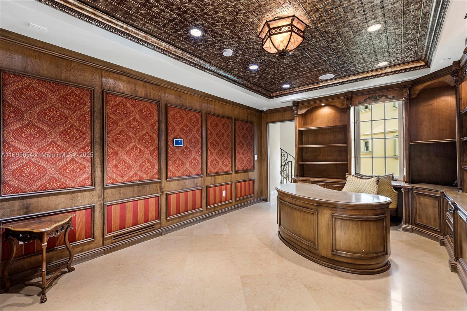 DEERING BAY ESTATES - Residential