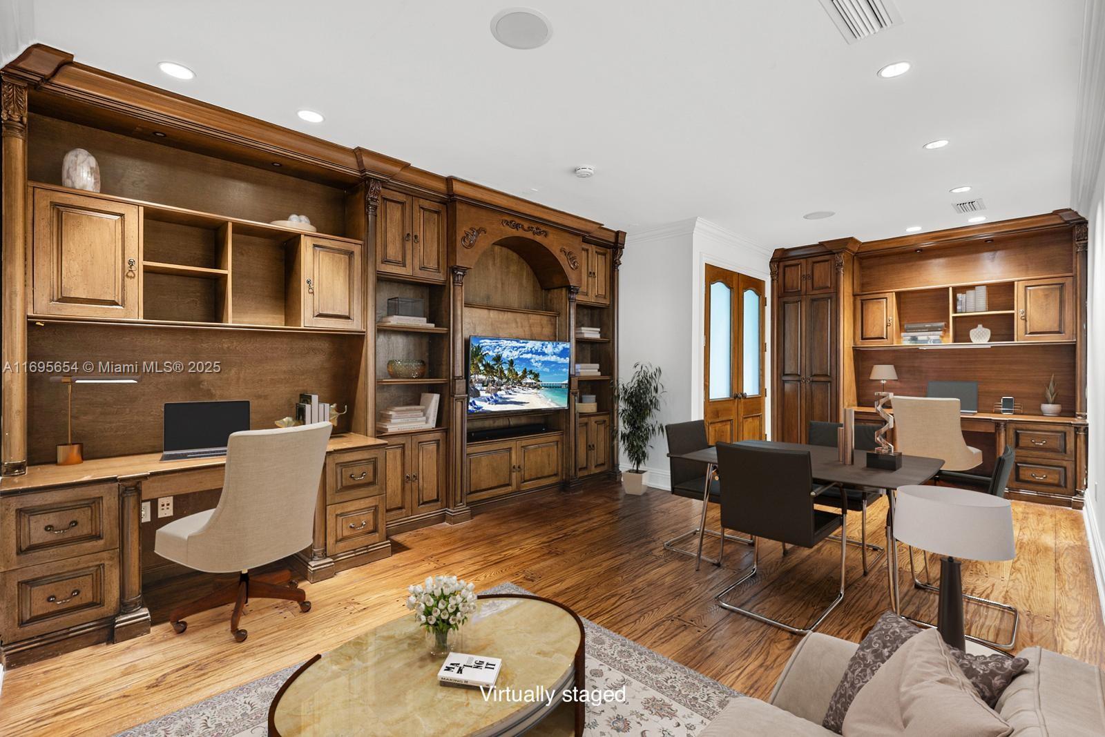 DEERING BAY ESTATES - Residential