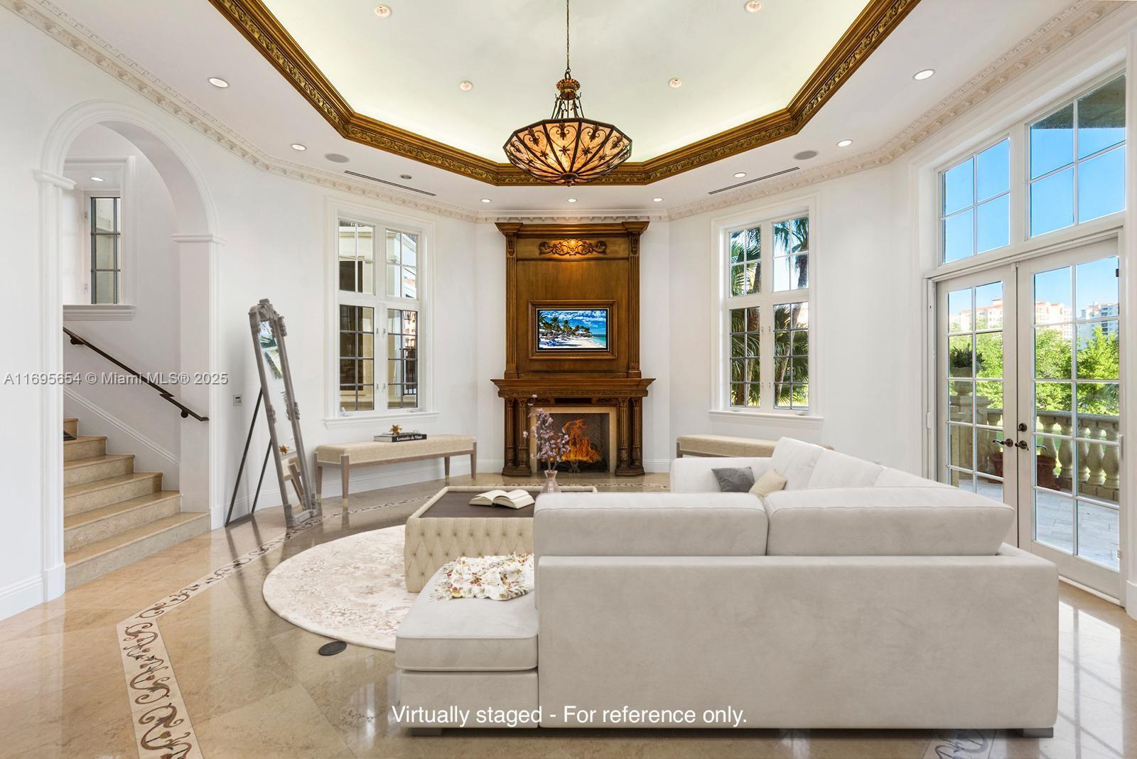 DEERING BAY ESTATES - Residential