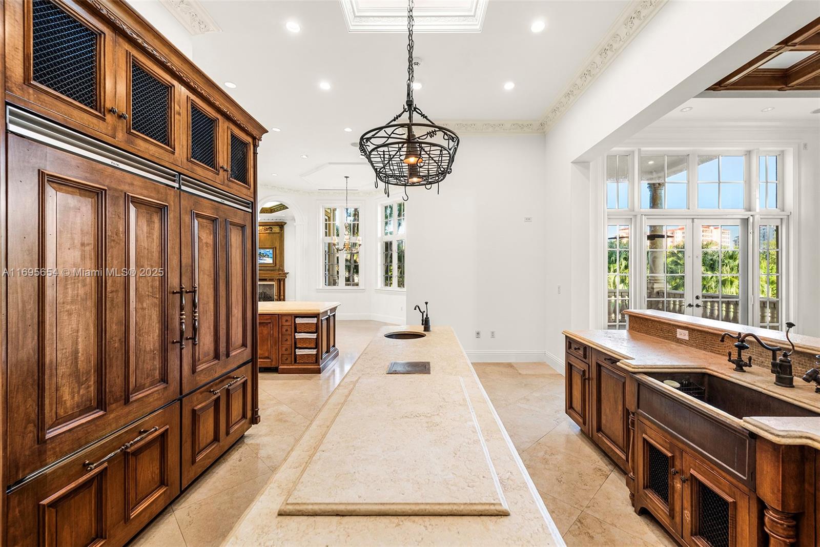 DEERING BAY ESTATES - Residential