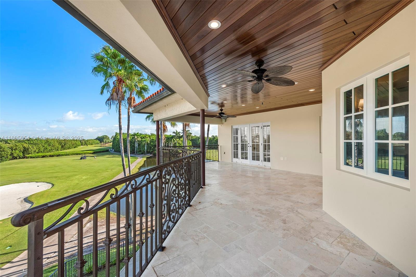 DEERING BAY ESTATES - Residential