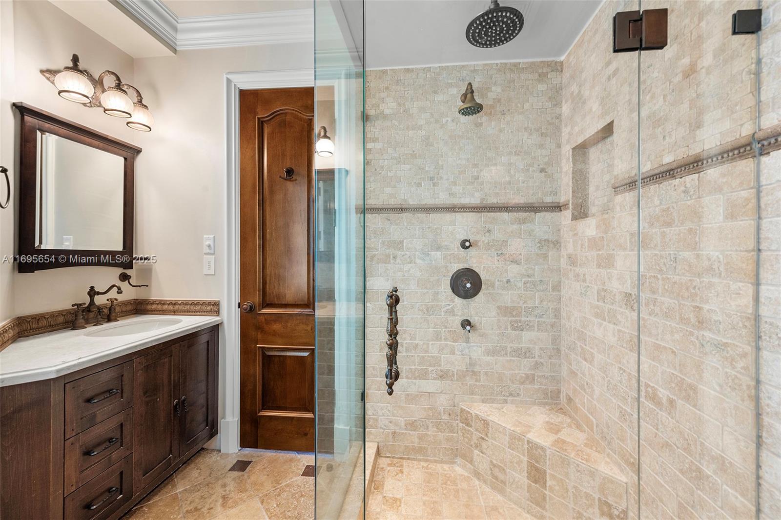 DEERING BAY ESTATES - Residential