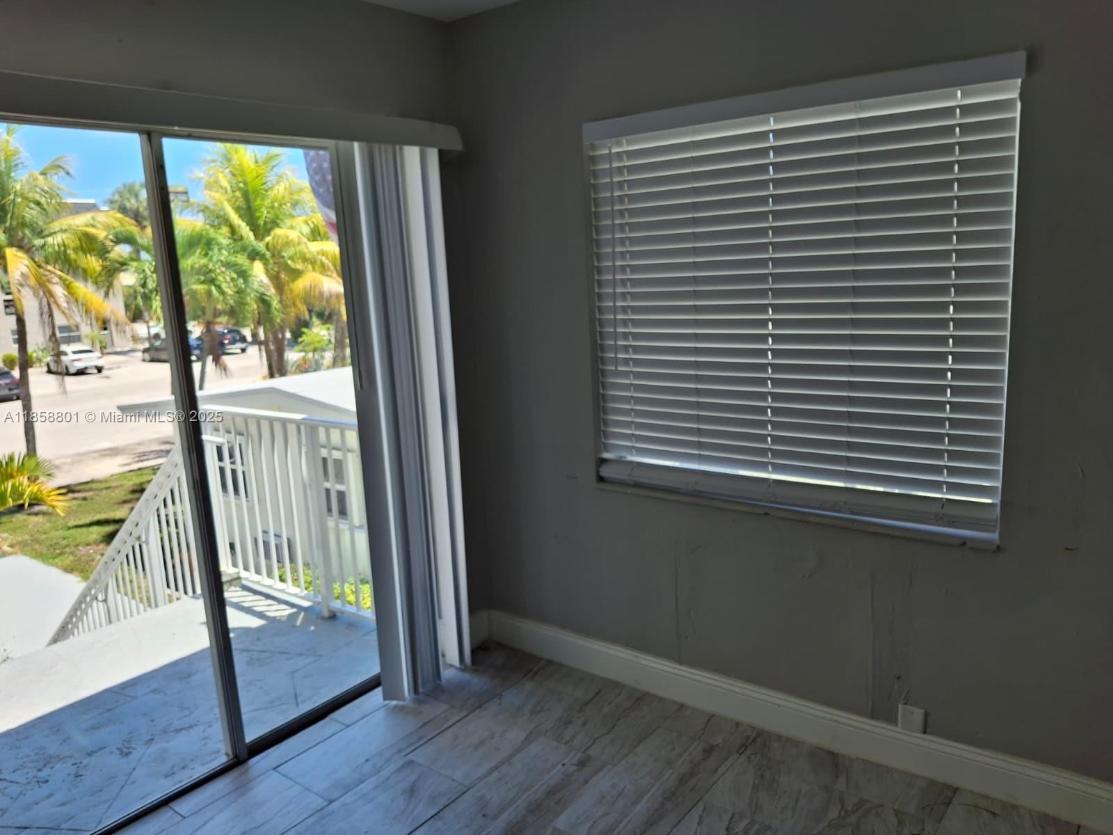Spacious 2 Bed / 2 Bath Apartment in Excellent Oakland Park Location
Cozy and bright apartment located just one block west of Oakland Park Blvd and US-1, in an area with easy access to everything you need. Just steps away from Publix, Target, Marshalls, T.J. Maxx, AMC Theaters, and Coral Ridge Mall. Plus, enjoy the convenience of having the well-known Angelo Bakery right next door.
The unit features 2 bedrooms and 2 full bathrooms, a very bright living room, and is in excellent condition. Located in a small, quiet condo community with only 7 units. The property is very well maintained and offers a peaceful, private atmosphere in a highly desirable area.