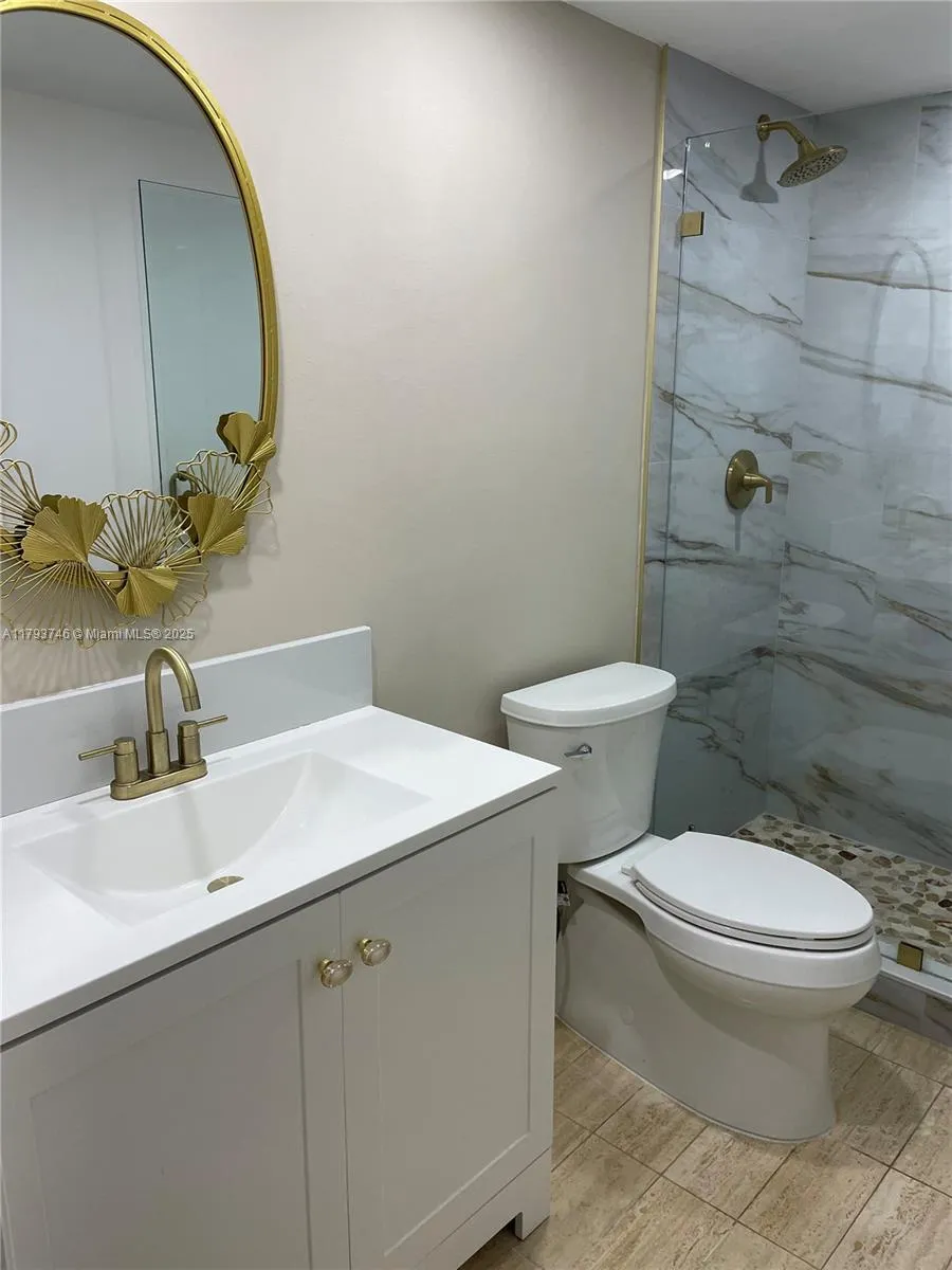 Bal Harbour, Florida 33154, United States, 3 Bedrooms Bedrooms, ,3 BathroomsBathrooms,Residential,Active,119527