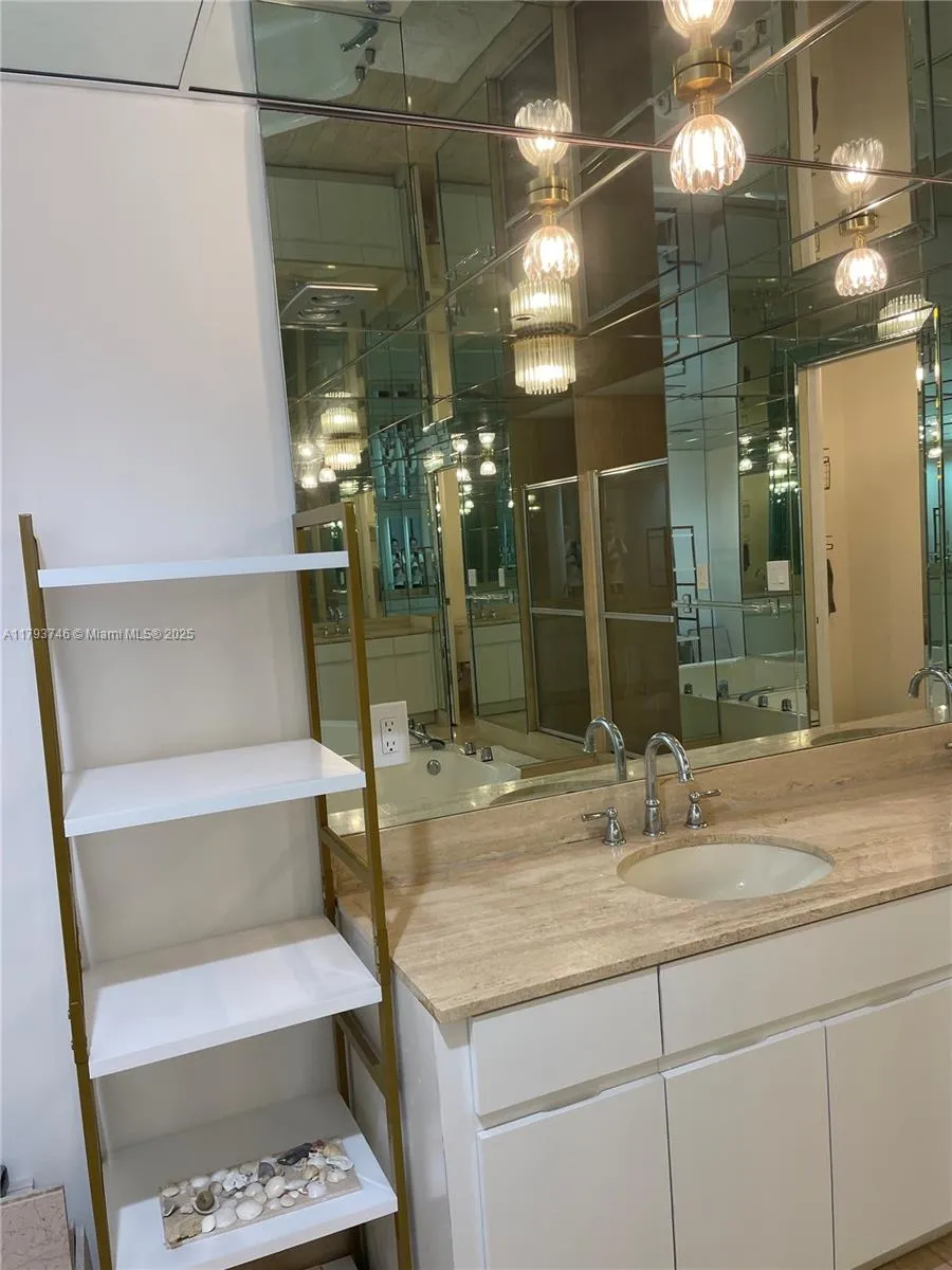 Bal Harbour, Florida 33154, United States, 3 Bedrooms Bedrooms, ,3 BathroomsBathrooms,Residential,Active,119527