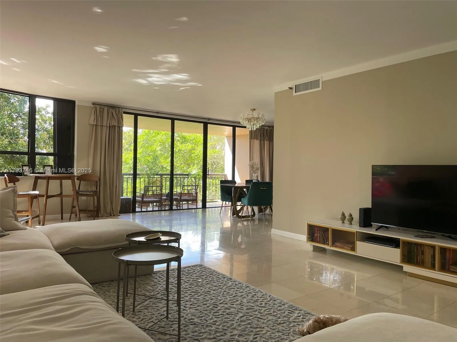 Bal Harbour, Florida 33154, United States, 3 Bedrooms Bedrooms, ,3 BathroomsBathrooms,Residential,Active,119527