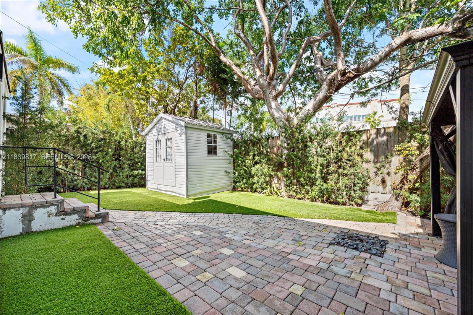 SILVER BLUFF BUSINESS CEN - Residential