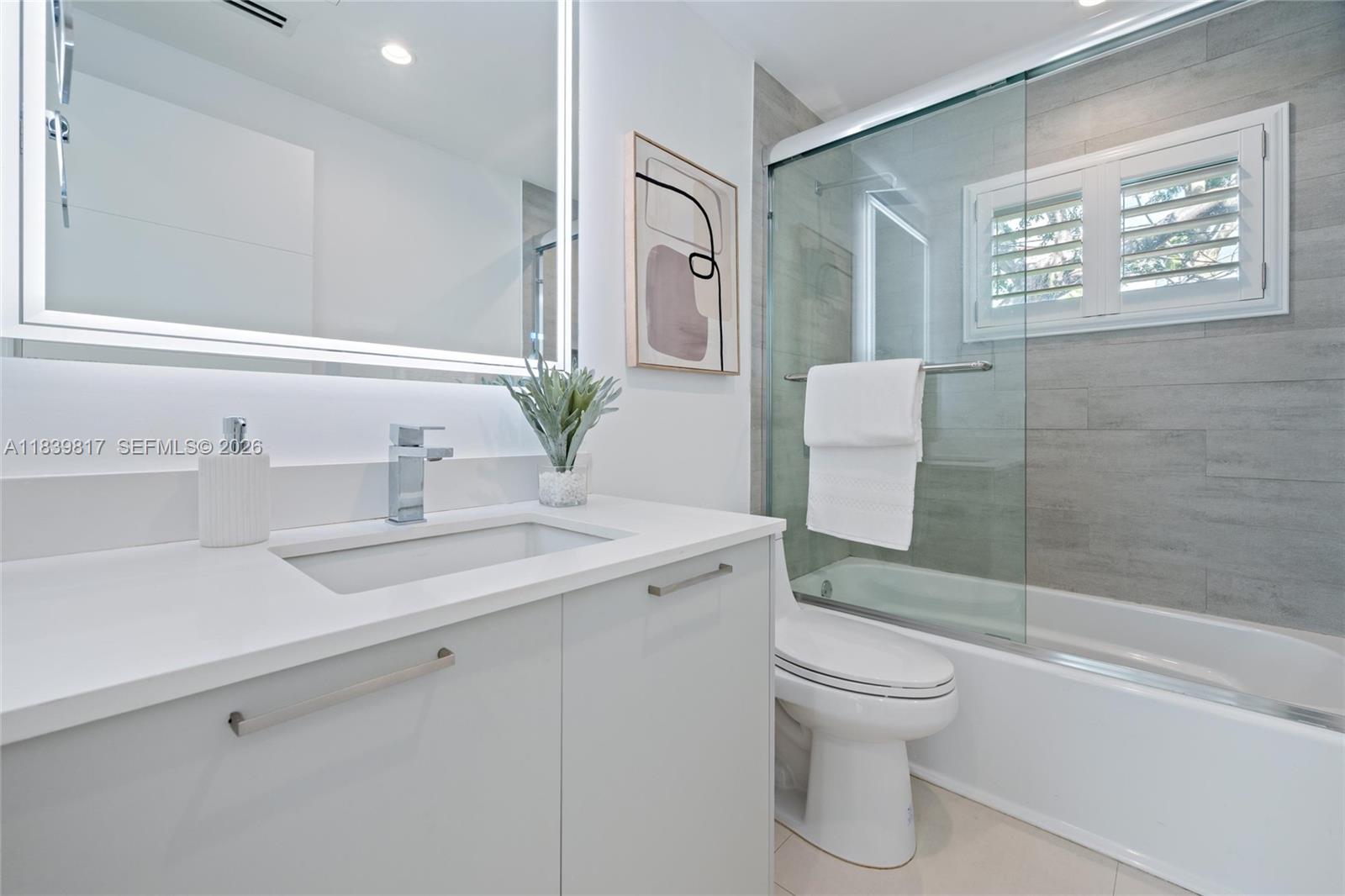 SILVER BLUFF BUSINESS CEN - Residential