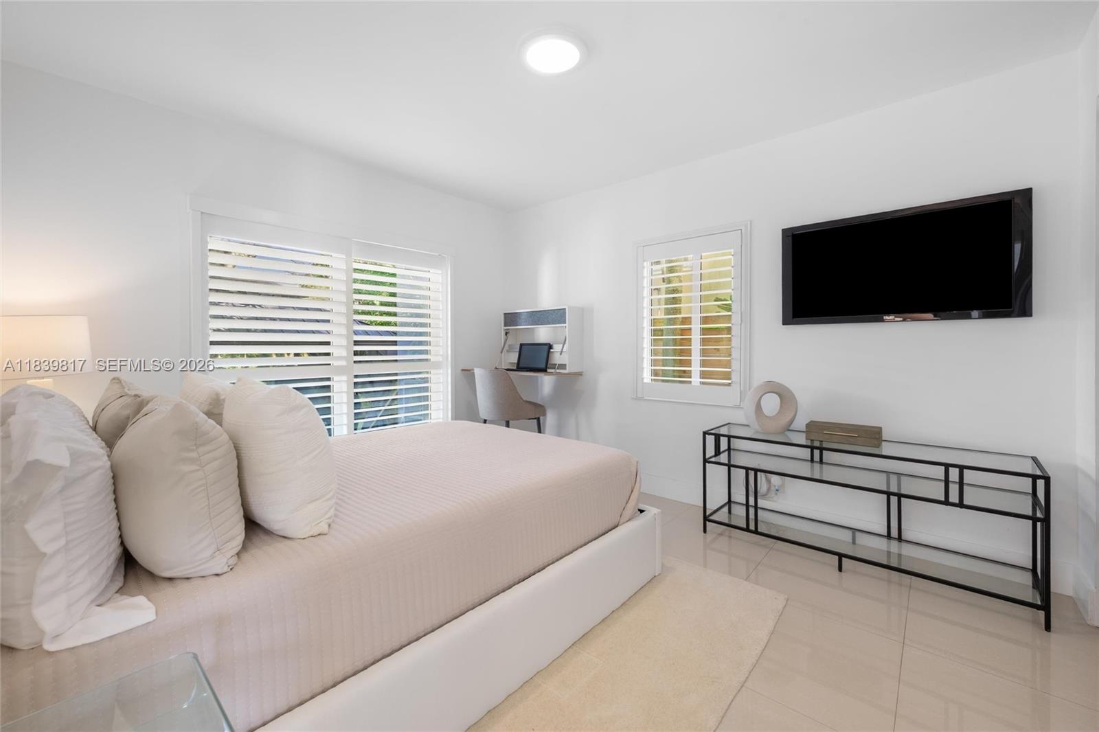 SILVER BLUFF BUSINESS CEN - Residential