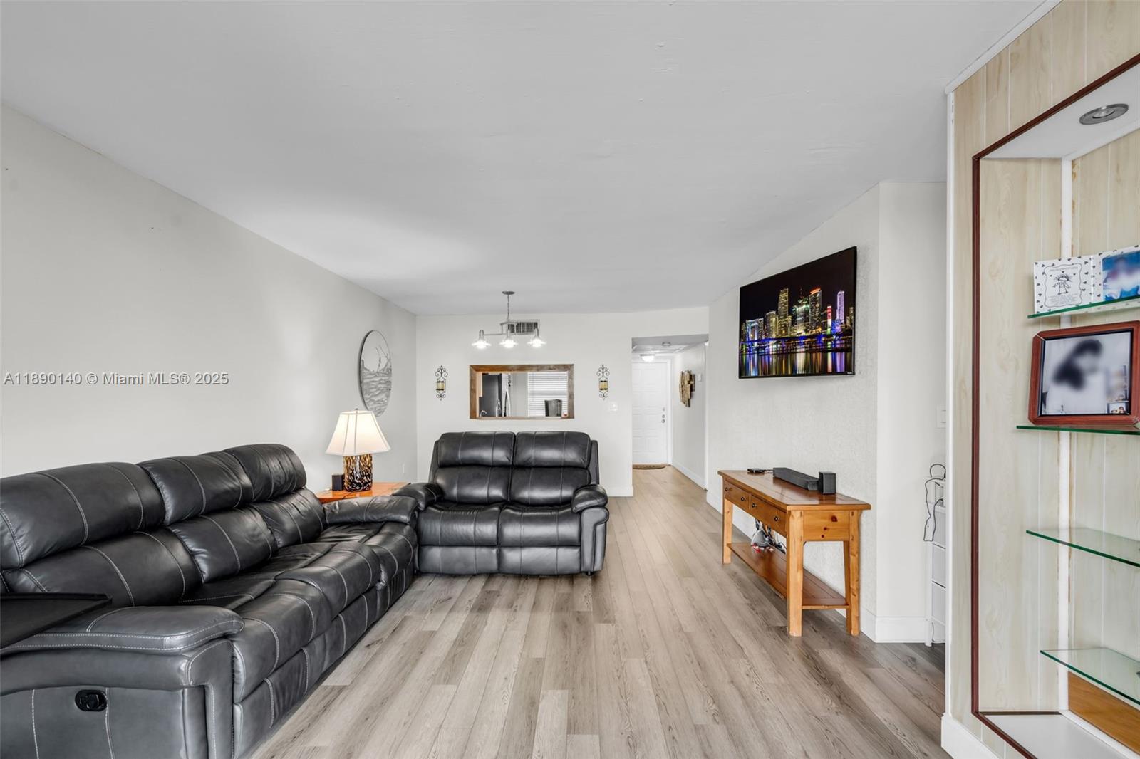 COLONY POINT 3 CONDO - Residential