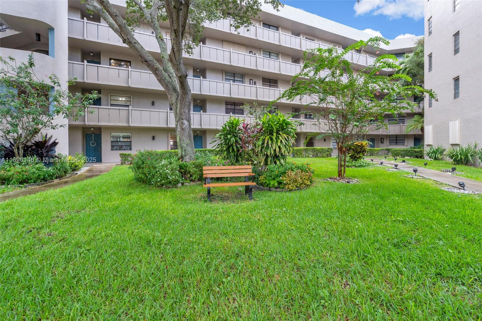 COLONY POINT 3 CONDO - Residential