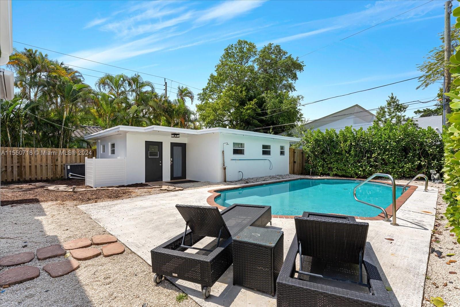HOLMBERG & MC KEES - Residential Lease