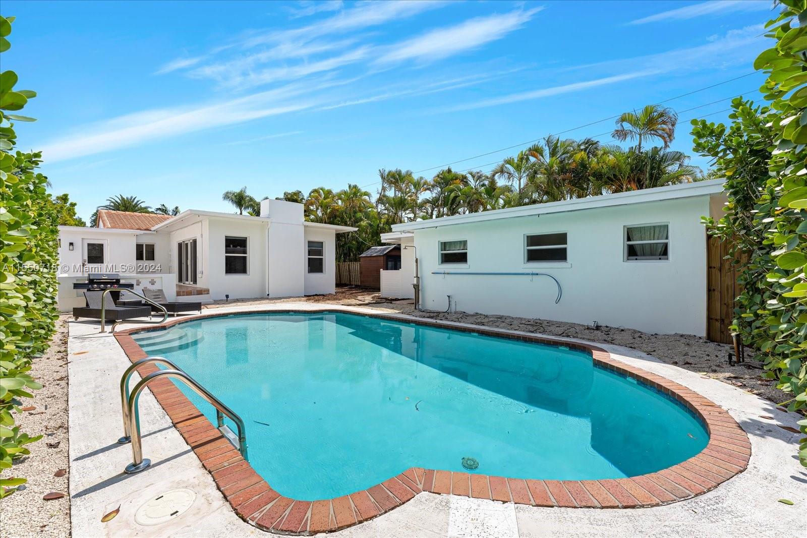 HOLMBERG & MC KEES - Residential Lease