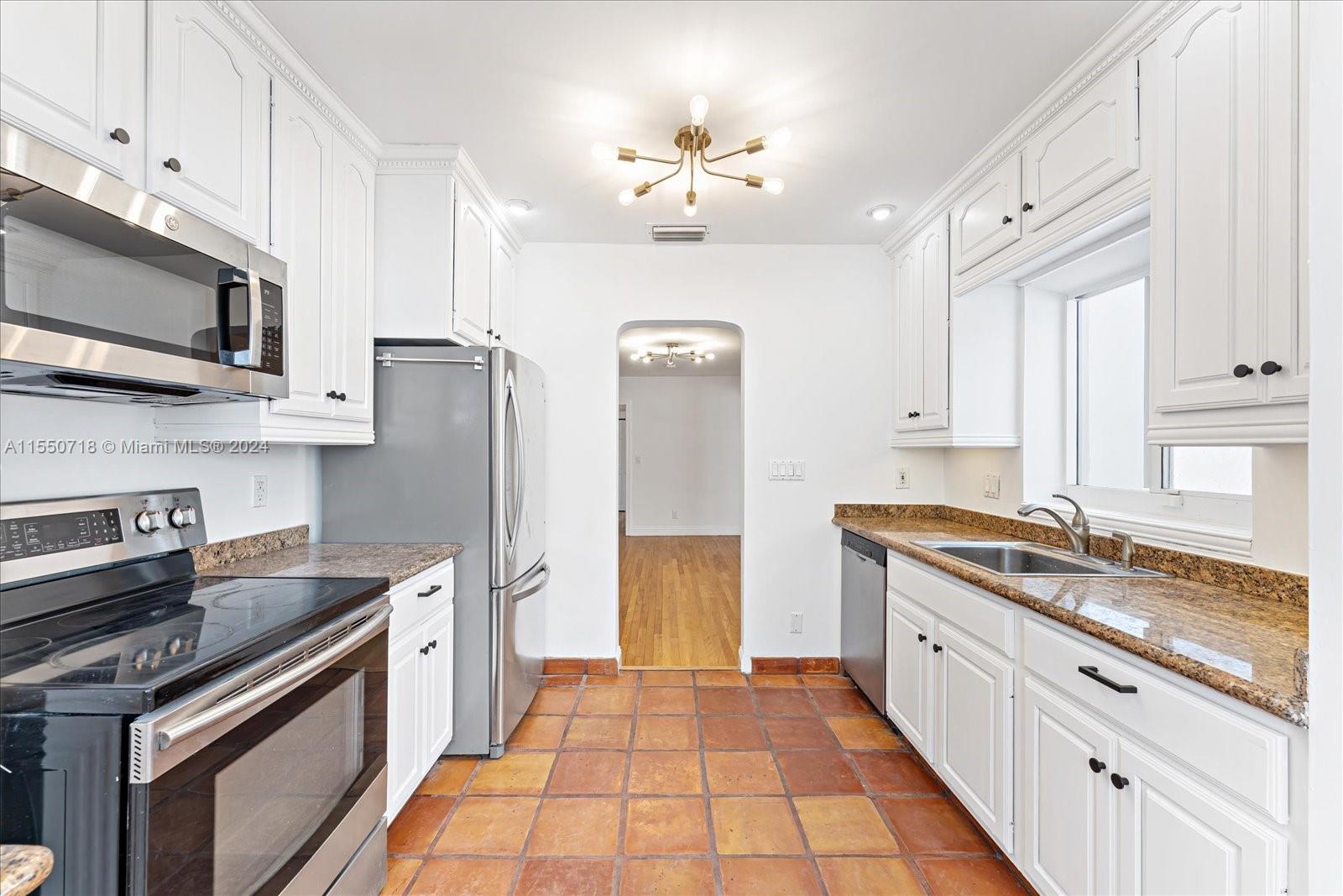 HOLMBERG & MC KEES - Residential Lease