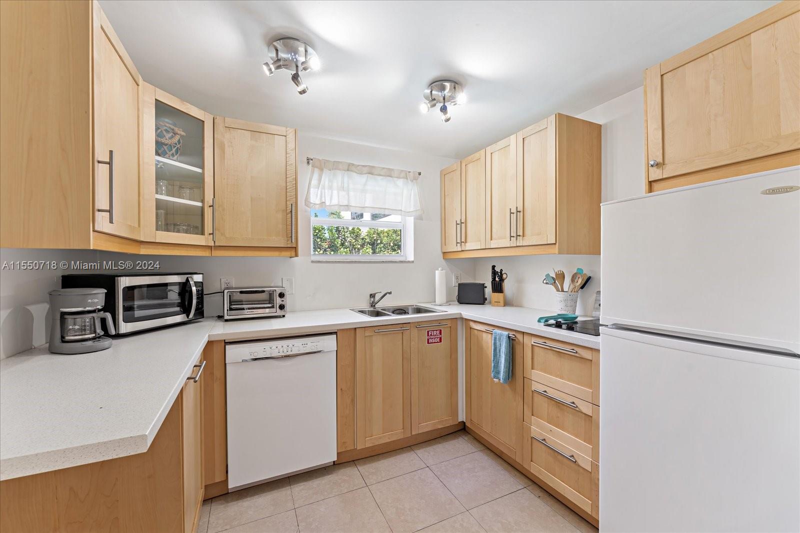 HOLMBERG & MC KEES - Residential Lease