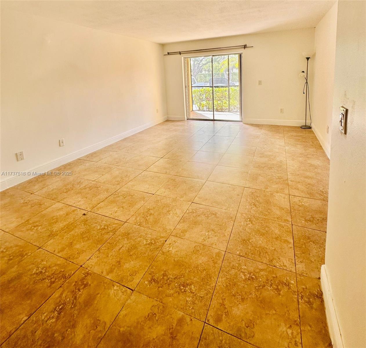 1245 Sw 46th Ave 1209, Pompano Beach, Broward County, Florida - 1 Bedrooms  
1 Bathrooms - 
