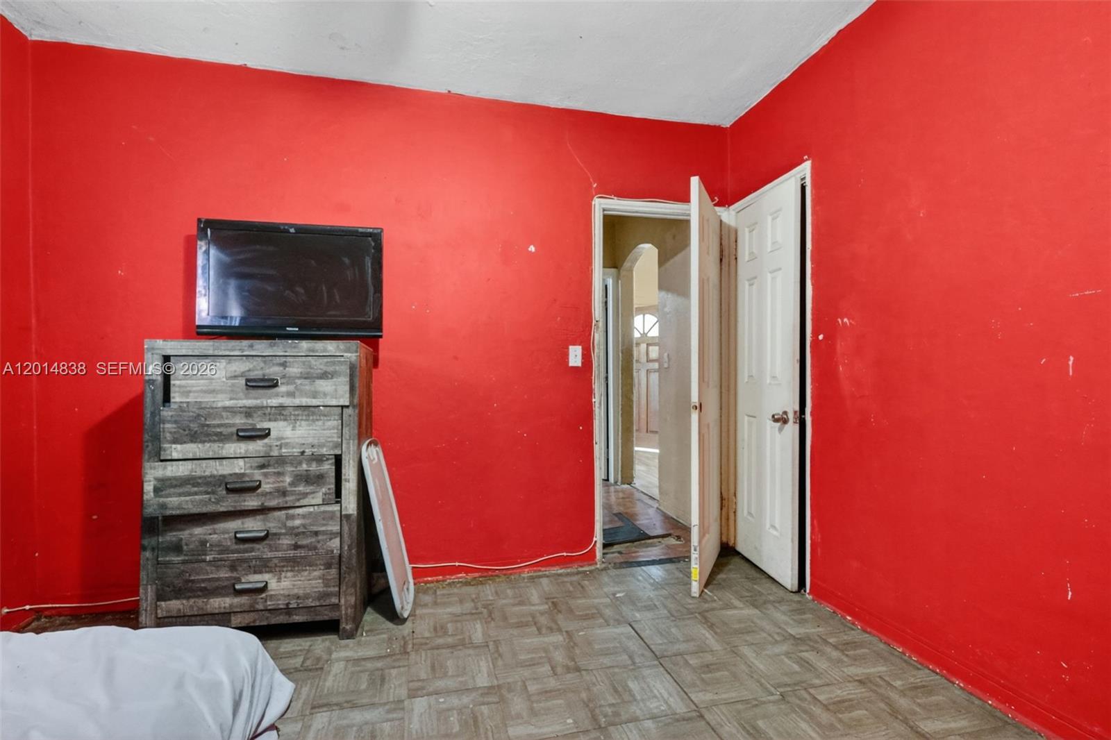 N MIAMI ESTATES - Residential