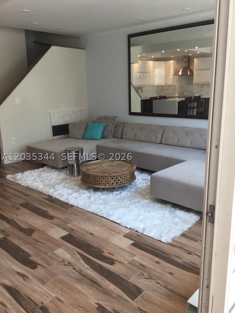 400 S Pointe Dr 307