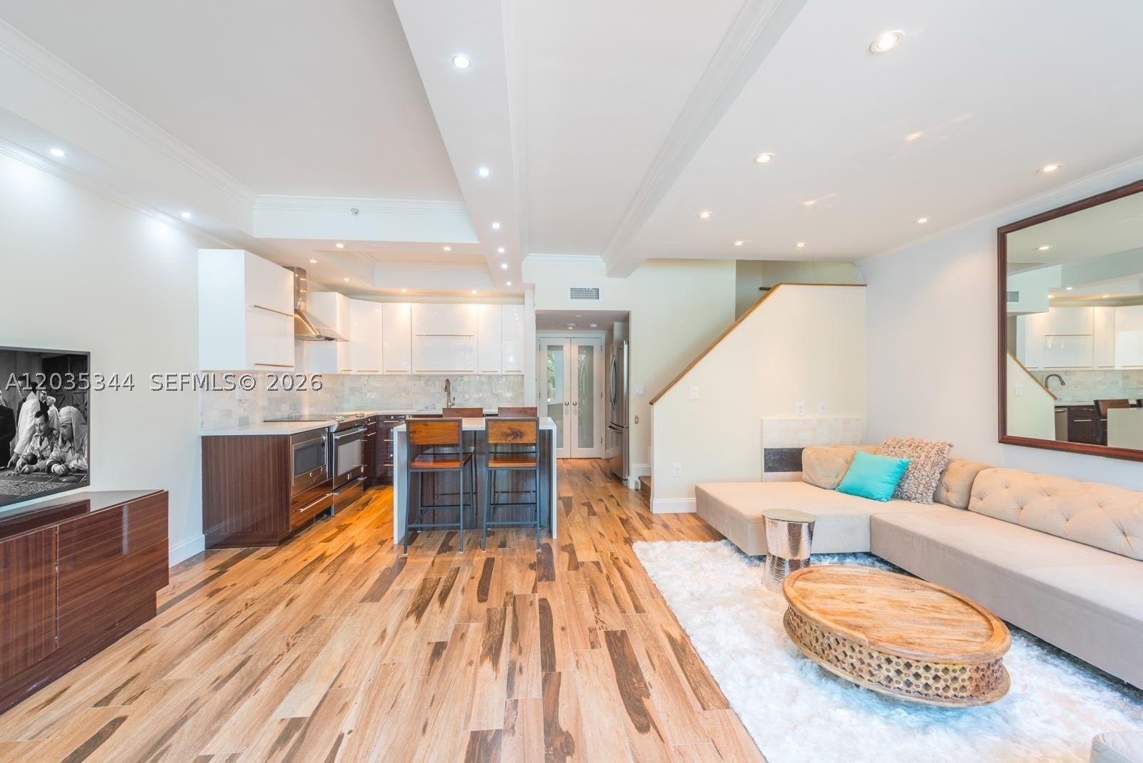 400 S Pointe Dr 307