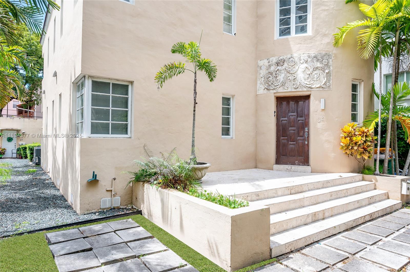 C GAB DOUGLAS SEC - Residential Lease