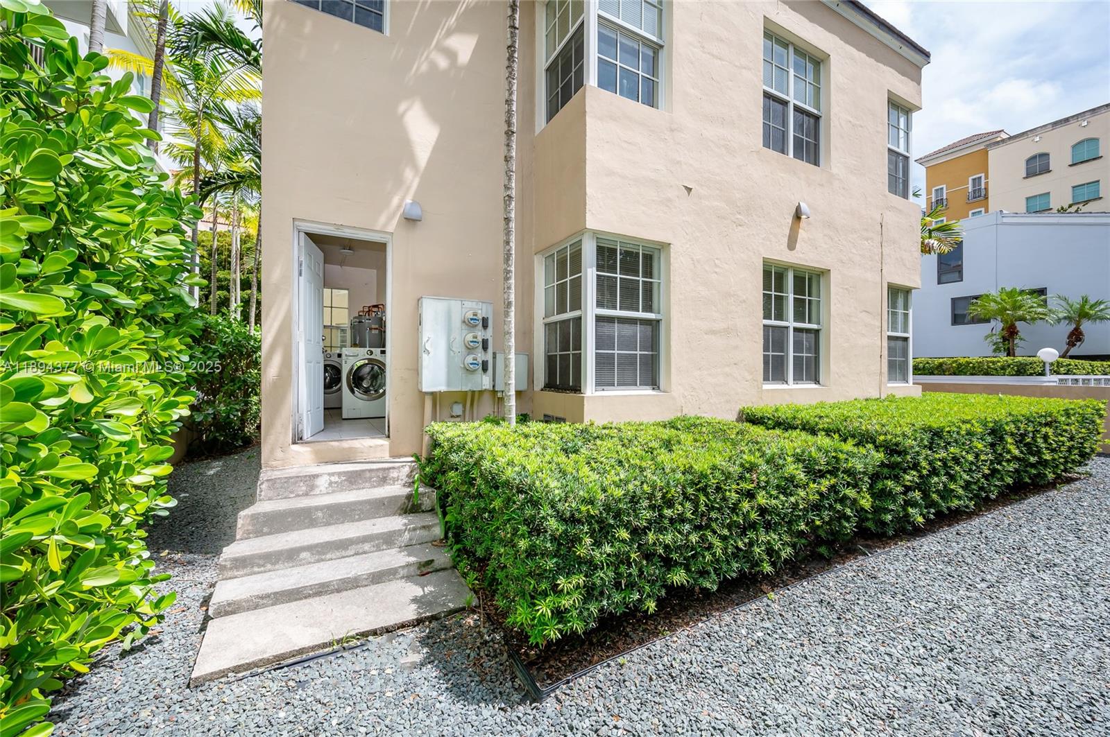 C GAB DOUGLAS SEC - Residential Lease