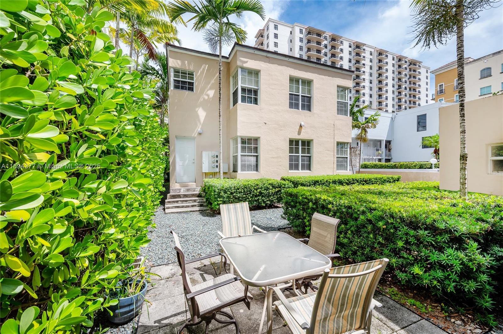 C GAB DOUGLAS SEC - Residential Lease
